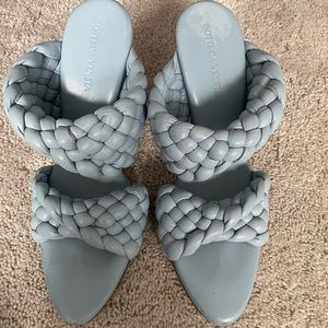 Used Bottega Veneta Curve padded curve heels in great condition